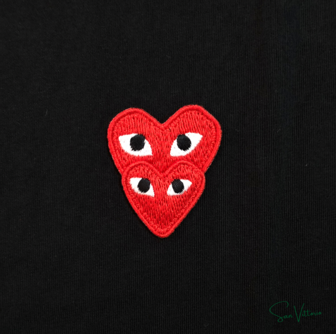 KIT Verão 3! Camiseta "Family Hearts" CDG + Shorts "Sea in Blue" Vilebrequin